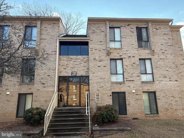 2317 Freetown Ct Unit 11C, Reston, VA 20191