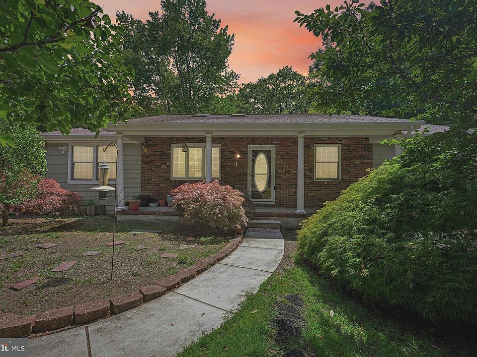 1st image of 403 Dogwood Ave
