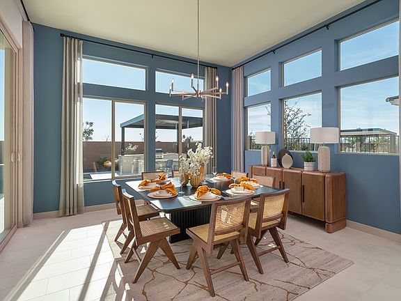 The Pineridge - Dining