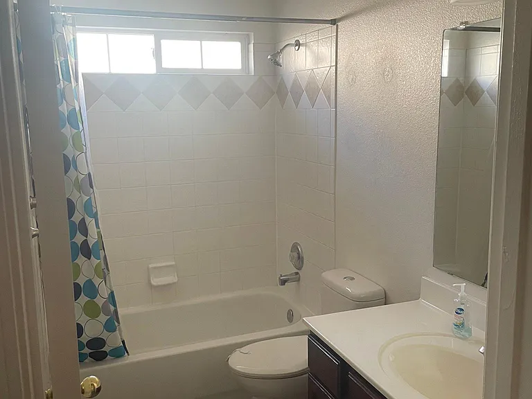 6405 Tauton Rd NW — Photo 8