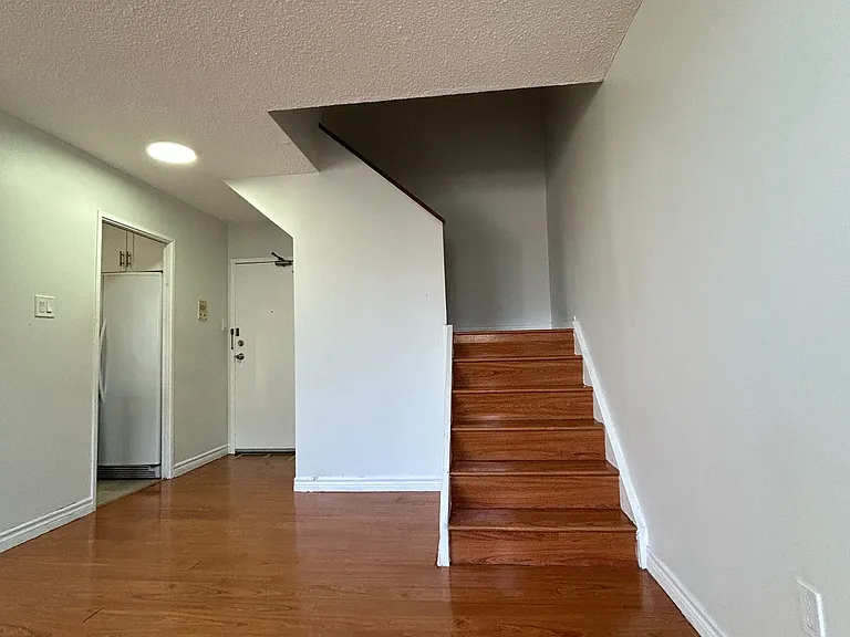 2121 Roche Ct #106 — Photo 2