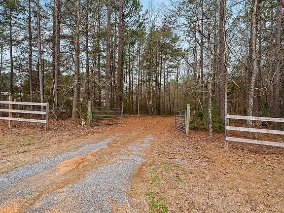 2nd image of 105 Old Salt Rd