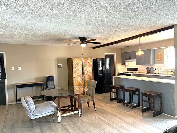 4th image of 631 E Hacienda Dr