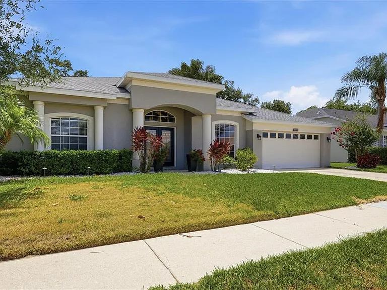 4617 Egmont Dr — Photo 1