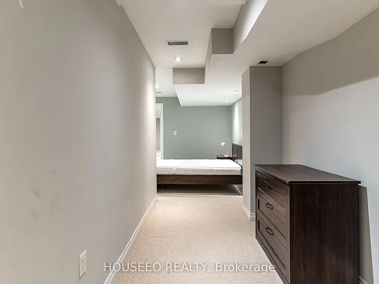 3324 Sunlight St #BASEMENT — Photo 13