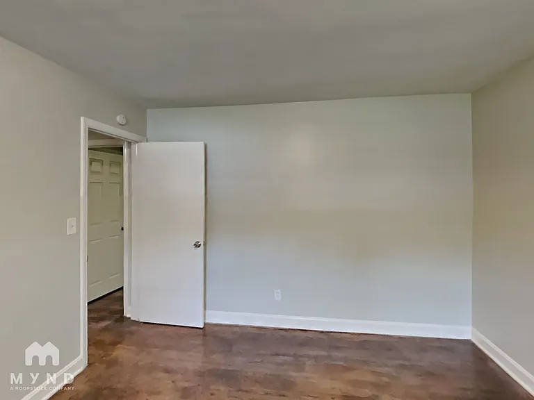 5201 Pinebrook Dr — Photo 13