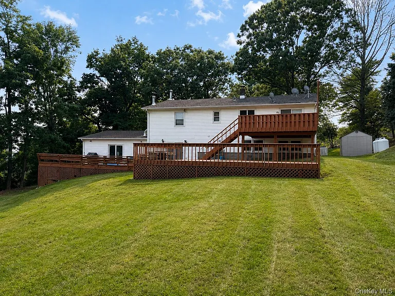 1618 Morningview Dr — Photo 33