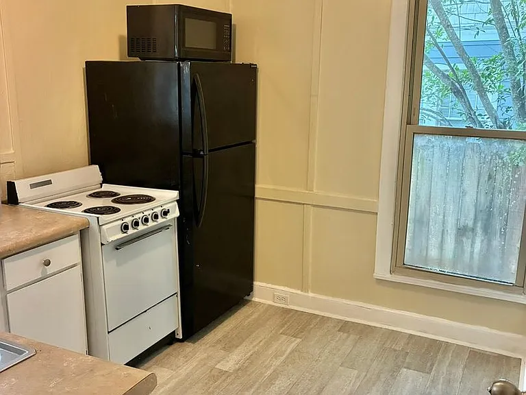 1115B Cobb St — Photo 4