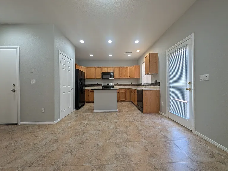 9332 Daffodil Sun Ave — Photo 5
