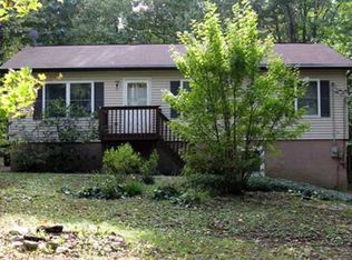 29 Schoolhouse Rd, Pt Jervis, NY 12771