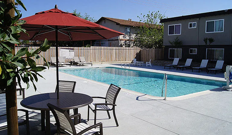 Ethan Terrace — Photo 6
