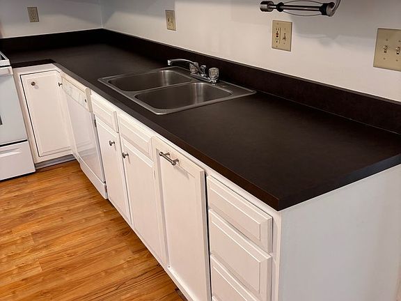 4th image of 1329 Headlee Ave APT 2