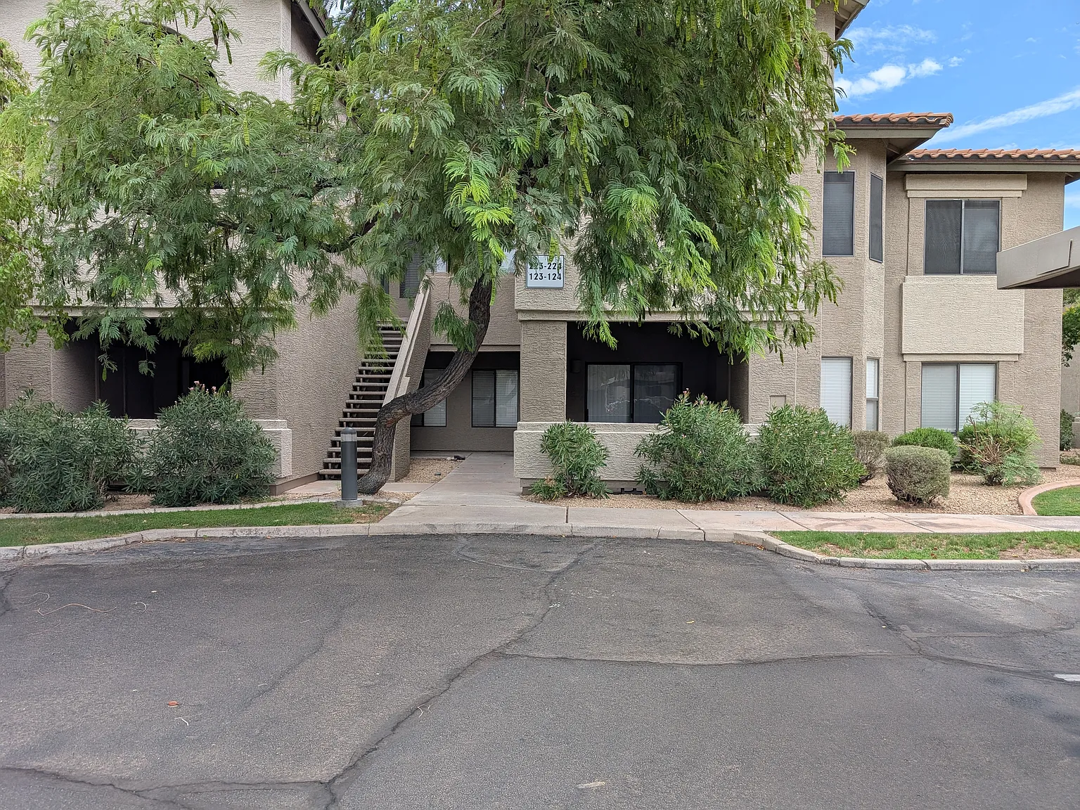 2 bed, 1056 sqft, $1,725 — Photo 1