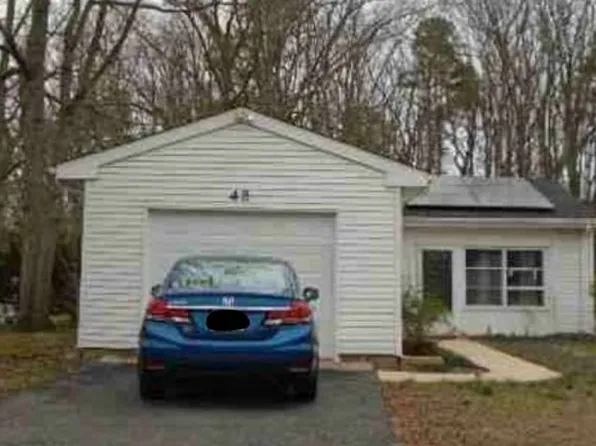 48 Huntington Dr, Southampton, NJ 08088