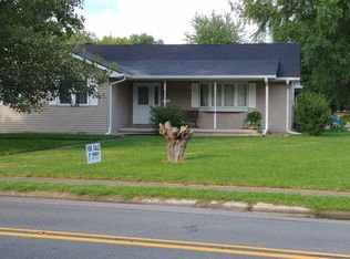 327 Main St, Hope, IN 47246
