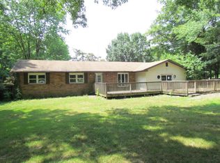 14592 Wilburn Rd, West Frankfort, IL 62896