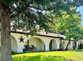 120 Falcon Rd, Elk City, OK 73644