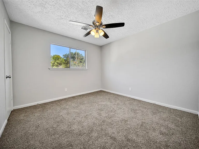 13426 Balcrest Dr — Photo 19