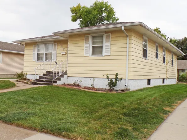 762 11th Ave, Columbus, NE 68601