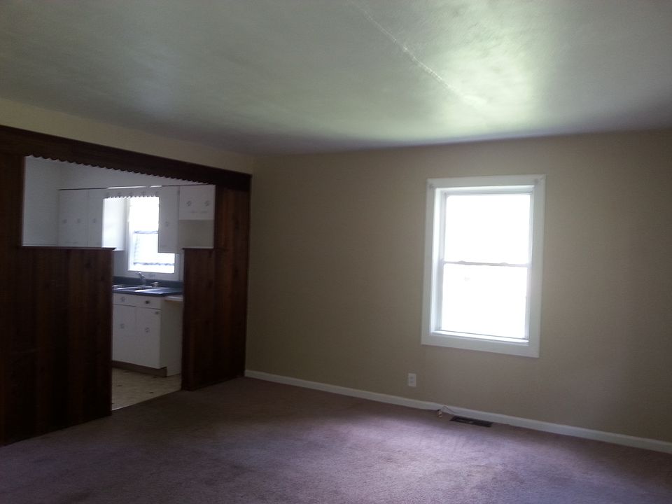 1st image of 1809 Rosewood Dr