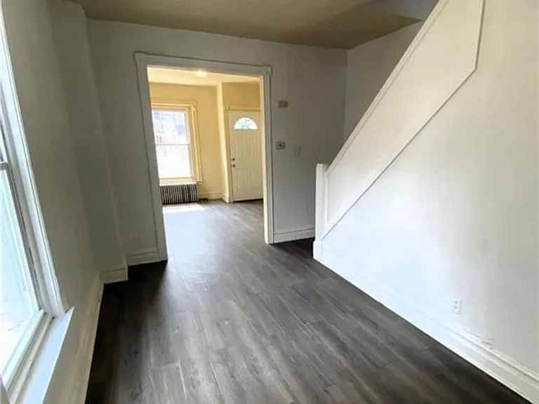 711 N Fountain St — Photo 11