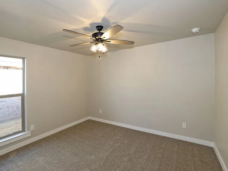 6669 Athens St — Photo 15