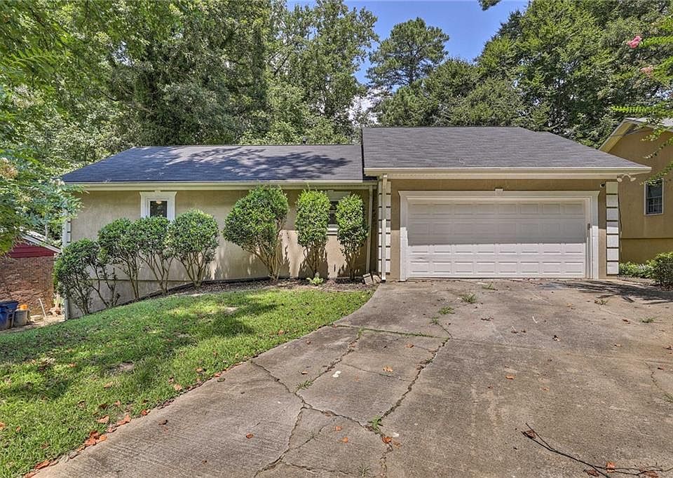 1st image of 2671 Collier Dr NW