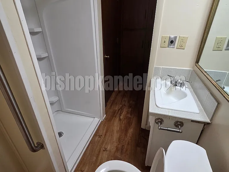 1000 Crystal Ave #1000 — Photo 6