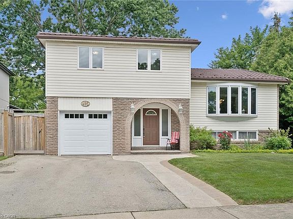 2nd image of 495 Tipperton Cres