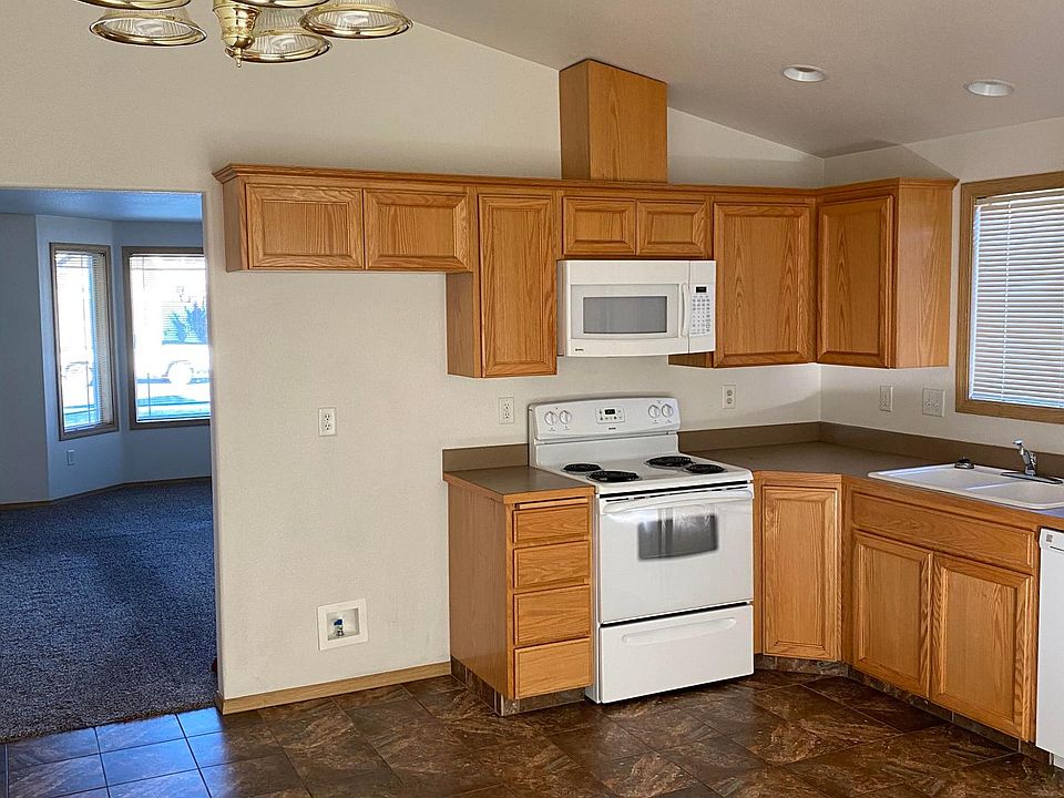 1305 Grape Ln, Sunnyside, WA 98944 Zillow