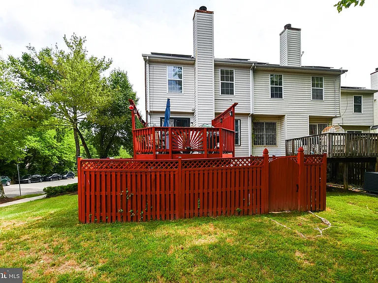 1401 Deep Gorge Ct — Photo 26