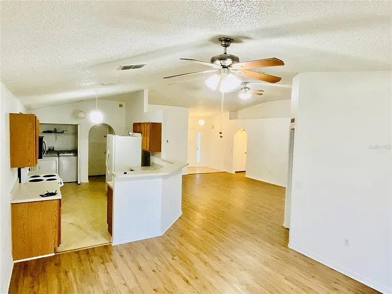 3992 Warbler Dr — Photo 4