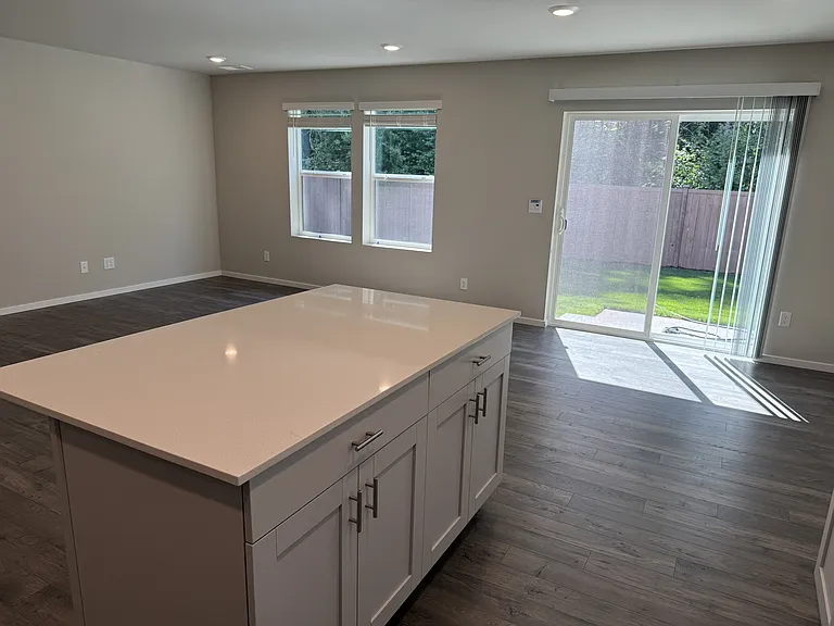 2131 Boxcar Ct NE #150 — Photo 4