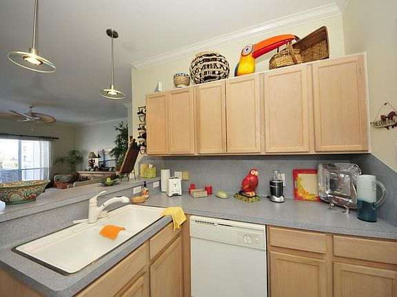 4th image of 15401 Salt Cay Ct Unit 801
