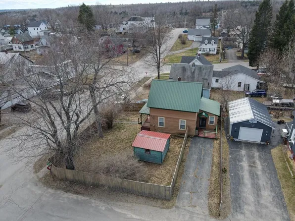 12 Elm Street, East Millinocket, ME 04430