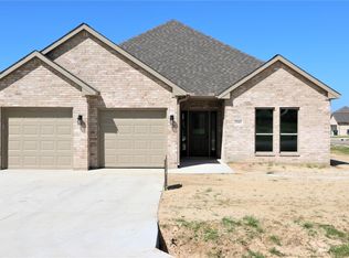 2102 Cole St, Mabank, TX 75147