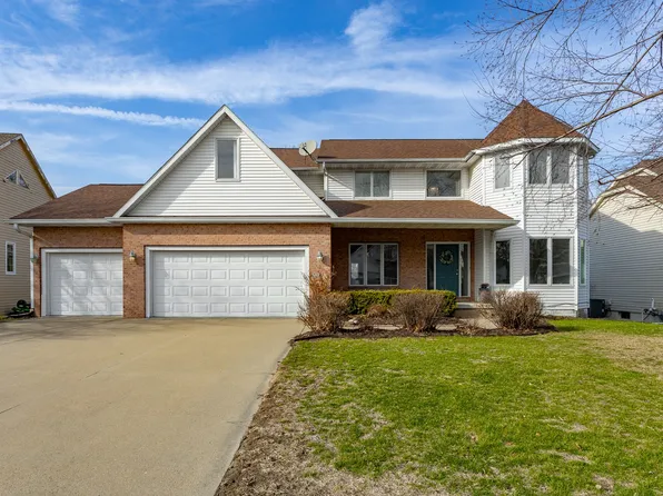 13931 Oak Brook Dr, Urbandale, IA 50323