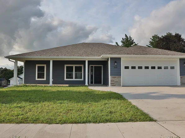 513 18th Ave E, Oskaloosa, IA 52577