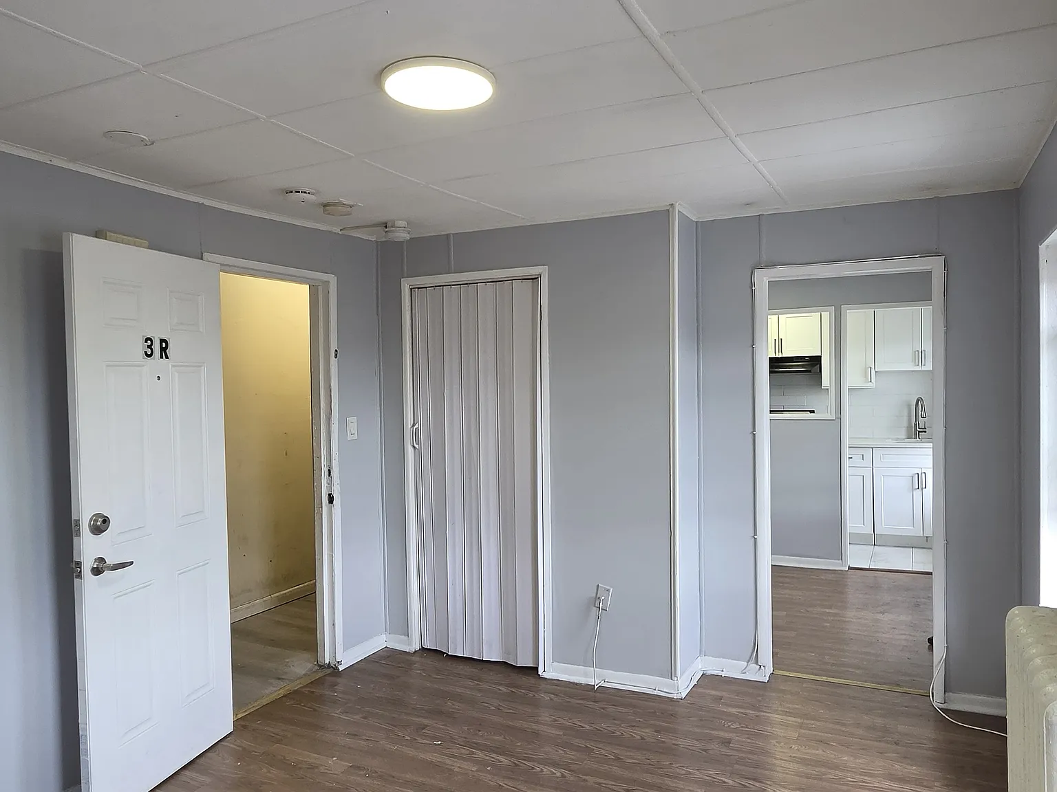 1 bed, 1250 sqft, $1,365 — Photo 2
