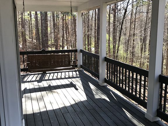 3rd image of 94 Barrington Ct