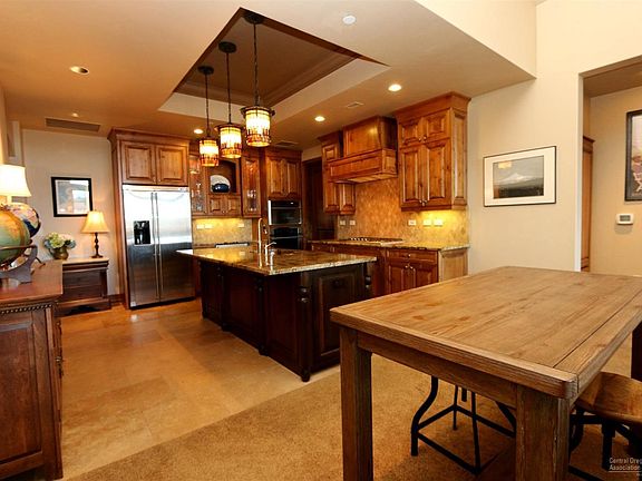 5th image of 363 SW Bluff Dr #410