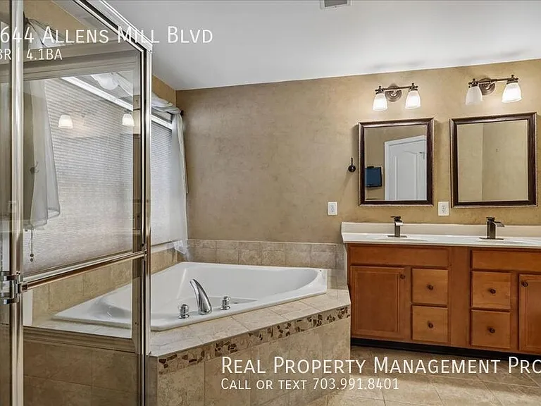 4644 Allens Mill Blvd — Photo 28