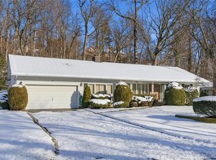 75 Mimosa Drive, East Hills, NY 11576