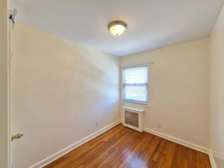 2152 Ford St — Photo 19