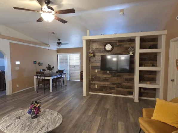 9054 W TINAJAS Drive, Arizona City, AZ 85123