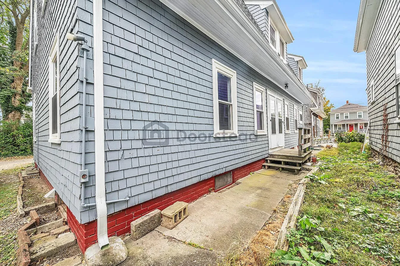 4 bed, 1500 sqft, $3,200 — Photo 3
