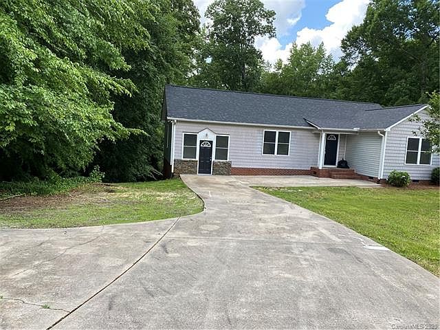 1st image of 170 Birchwood Dr