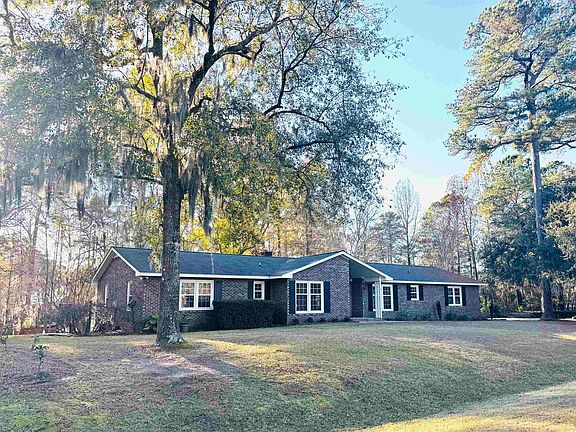 3rd image of 814 Second Ave. #Colonial Estates