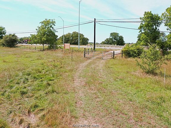 5th image of 3650 E Highway 290