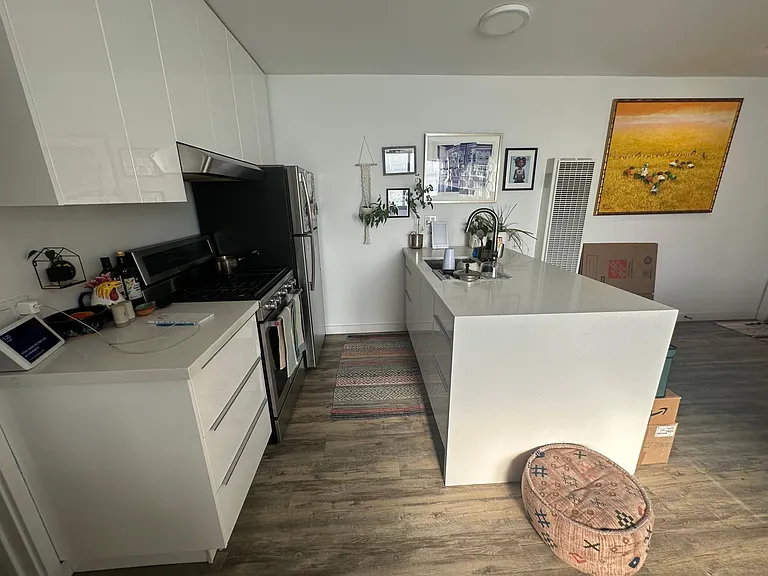 5915 Telegraph Ave #5 — Photo 3